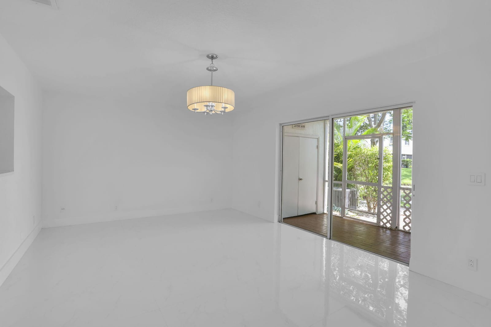 9539 NW 42nd Street, Sunrise, FL 33351 photo 14