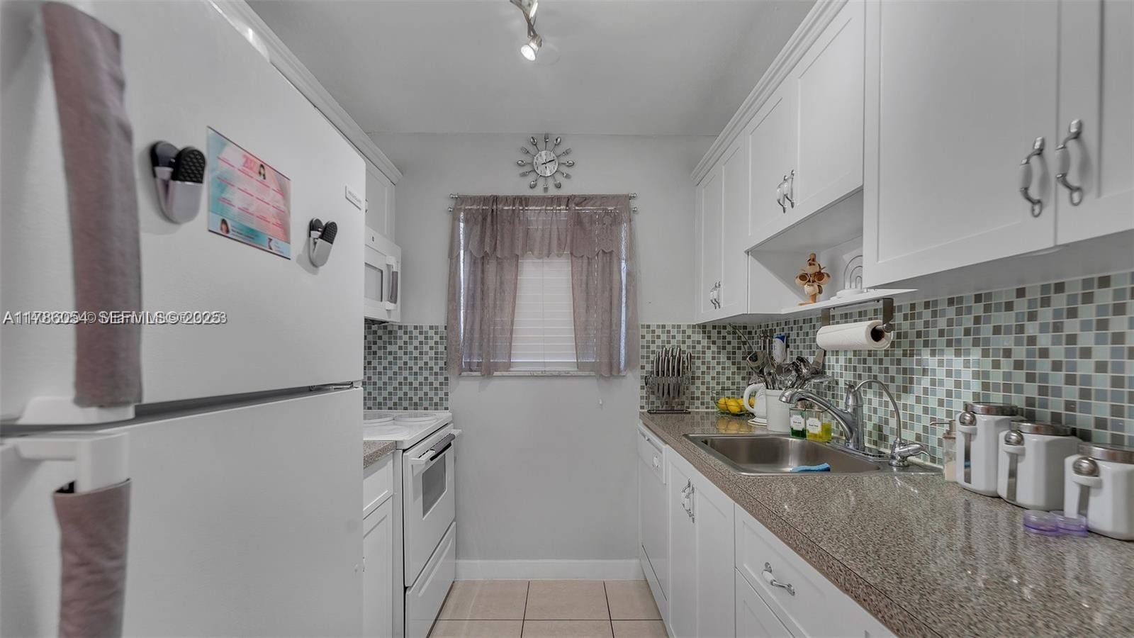 3265 Griffin Road 106, Dania Beach, FL 33312 - photo 1 of 12