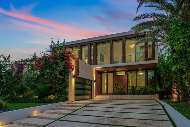 2355 Meridian Avenue, sold in Mid Golf Sub, Miami Beach, FL