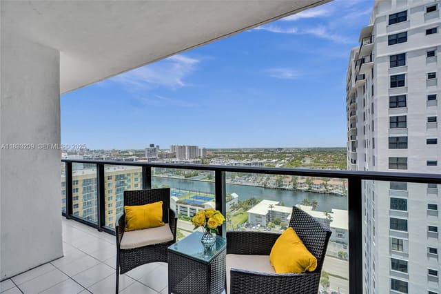 2301 S Ocean Drive 2206, Hollywood, FL 33019
