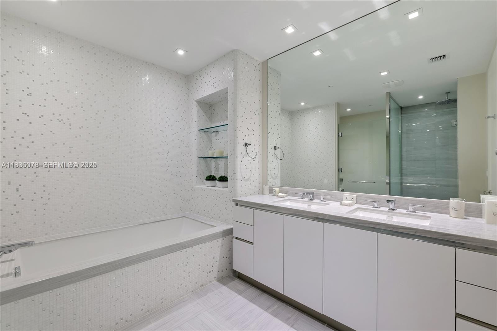 16901 Collins Avenue 2702, Sunny Isles Beach, FL 33160 photo 16
