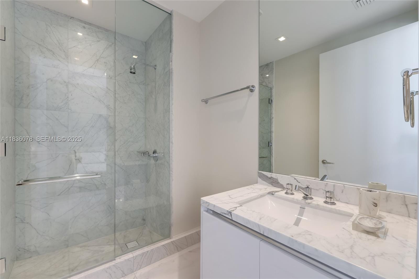 16901 Collins Avenue 2702, Sunny Isles Beach, FL 33160 photo 23
