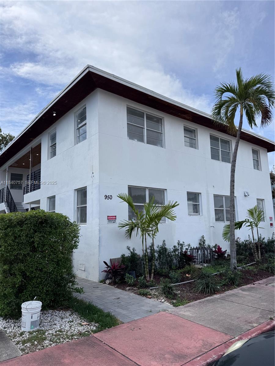 950 79th Terrace, Miami Beach, FL 33141, Miami Beach