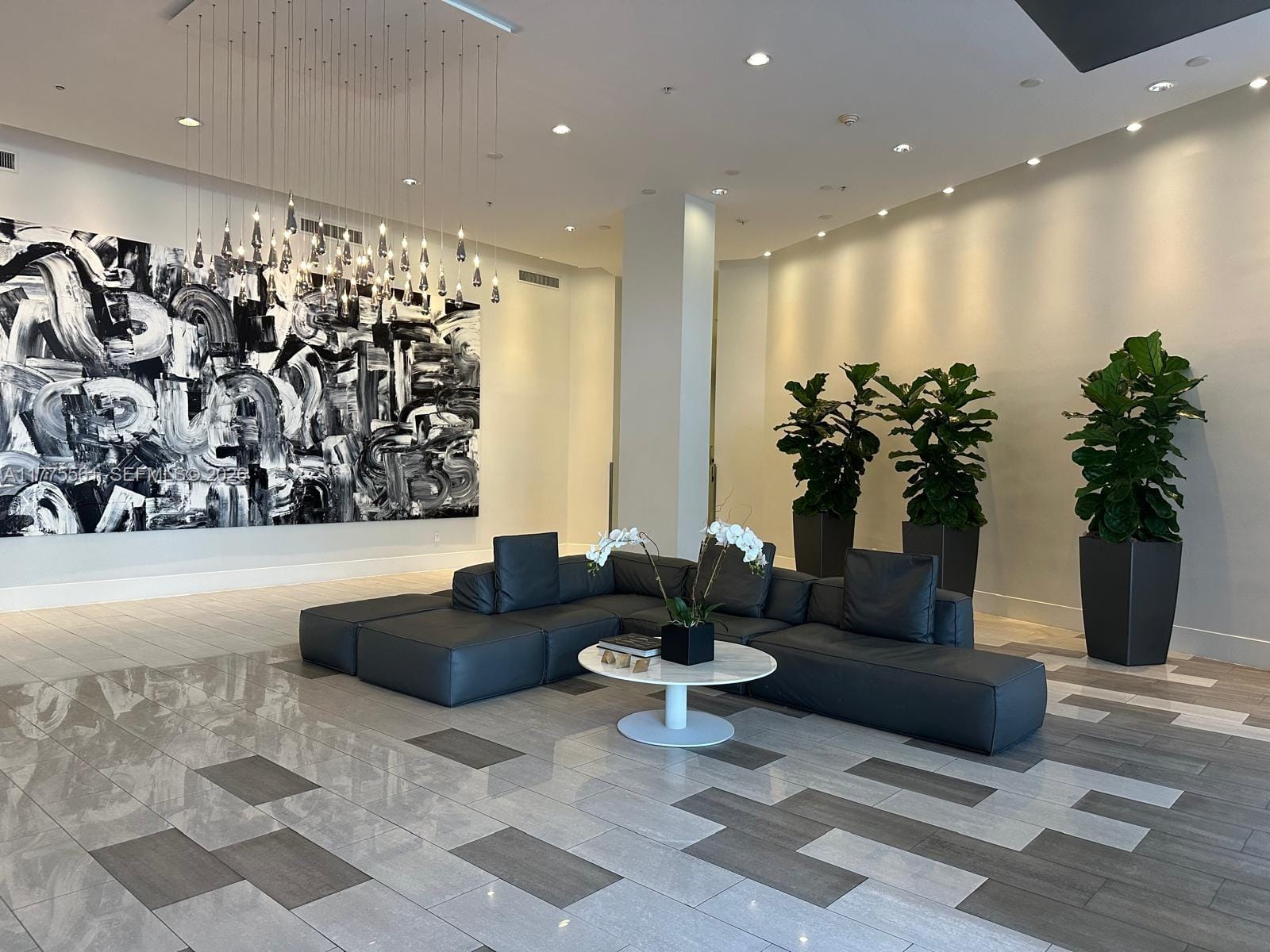 2001 Meridian Avenue 309, Miami Beach, FL 33139 photo 27