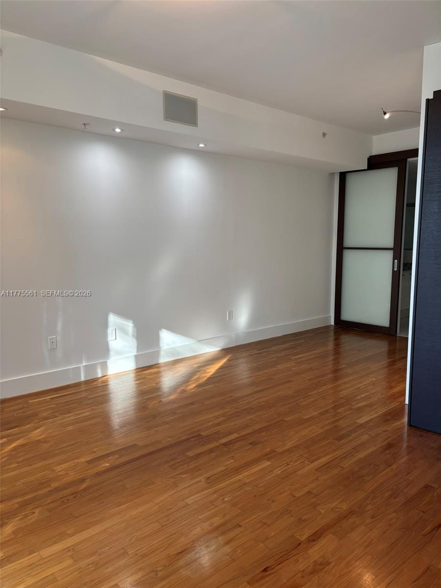 2001 Meridian Avenue 309 — photo 9