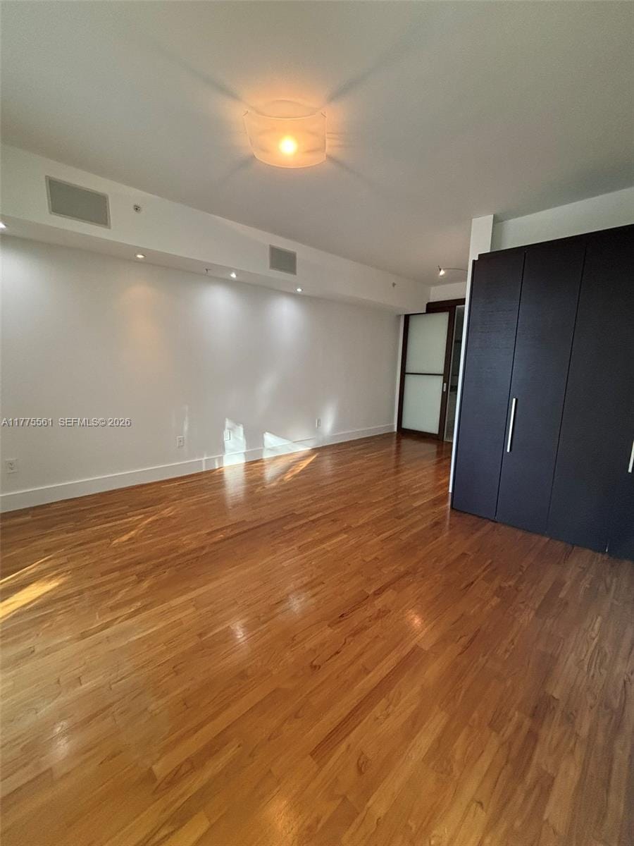 2001 Meridian Avenue 309 — photo 10