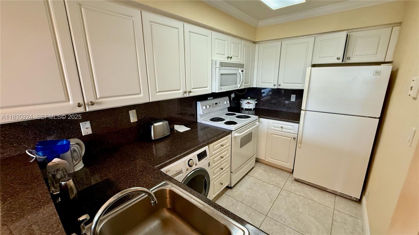 2501 S Ocean Drive 427 — photo 2