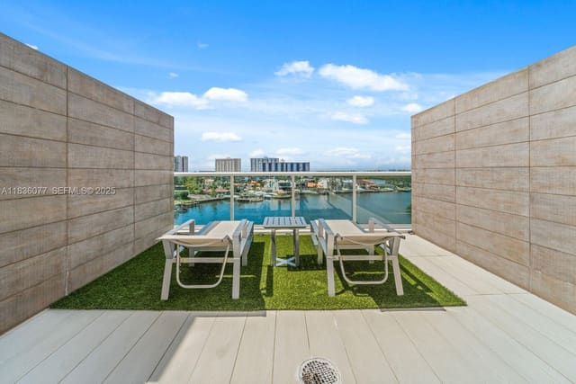 400 Sunny Isles Boulevard 616, sold in 400 Sunny Isles Condo Eas, Sunny Isles Beach, FL