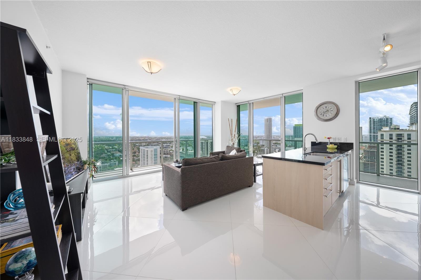 79 SW 12th Street 3812S, Miami, FL 33130