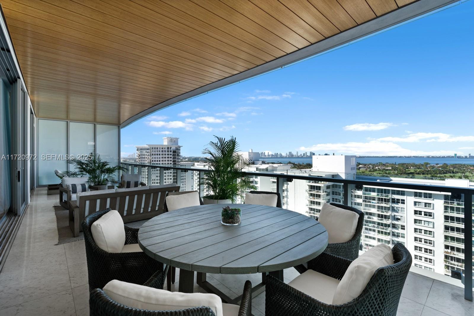 5775 Collins Avenue 1705, Miami Beach, FL 33140 photo 4
