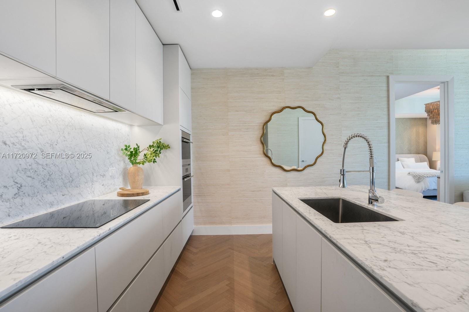 5775 Collins Avenue 1705, Miami Beach, FL 33140 photo 10