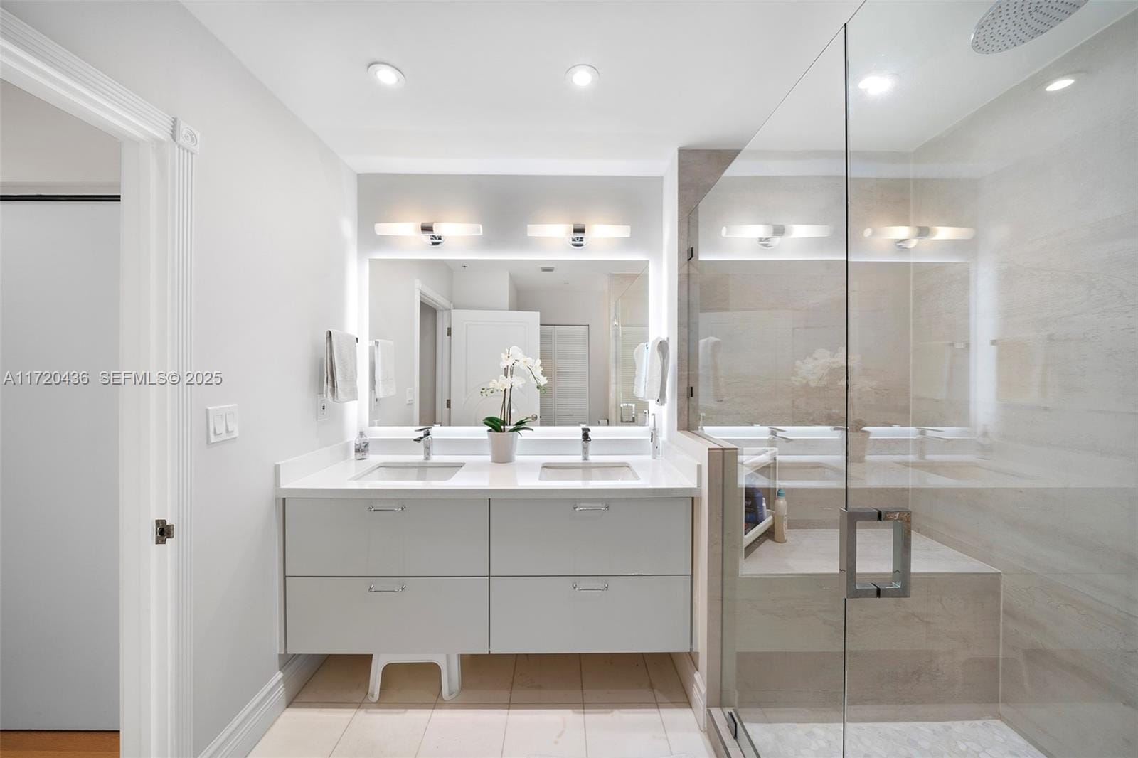 2001 Meridian Avenue 326, Miami Beach, FL 33139 photo 12