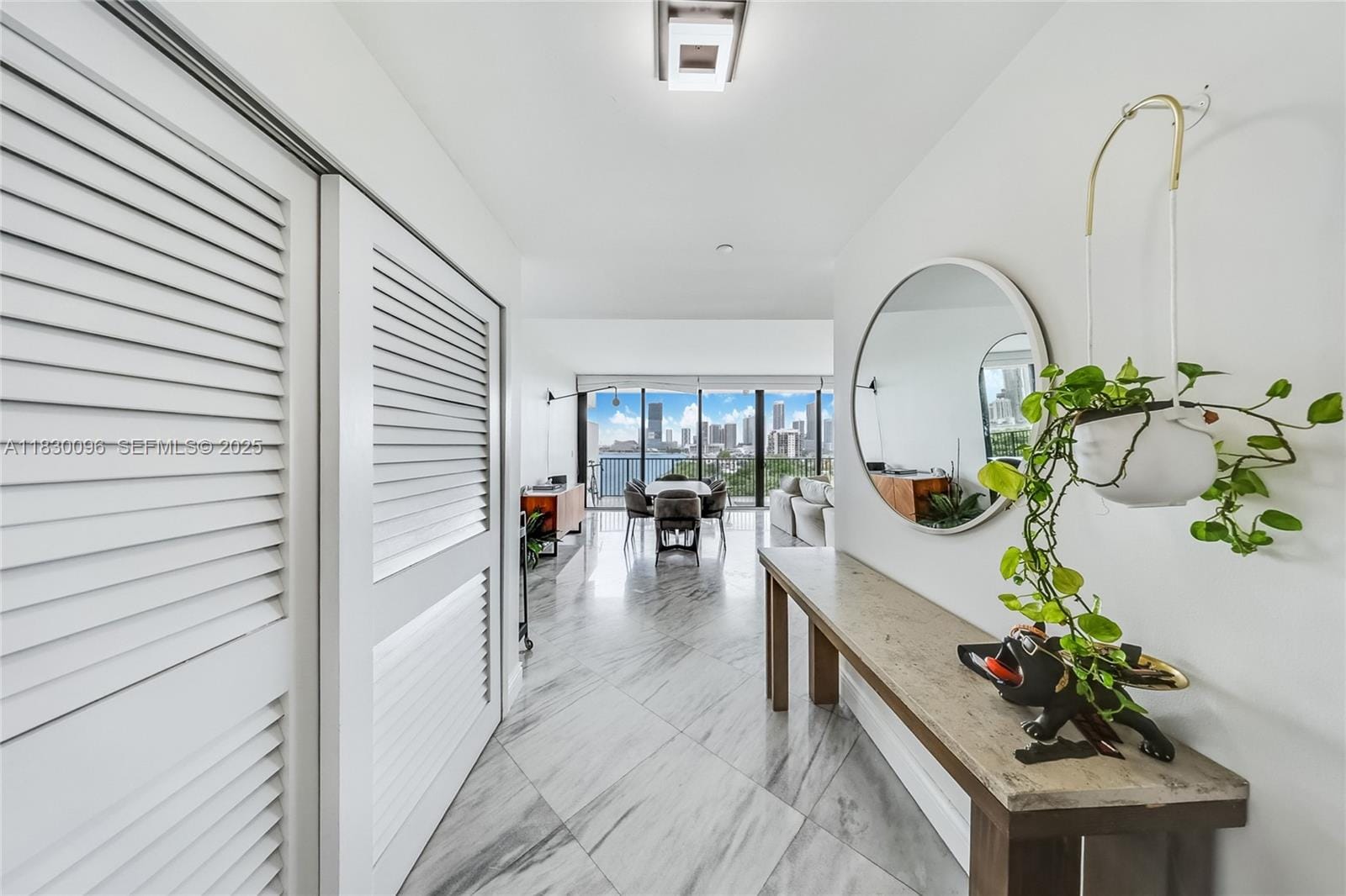 1000 Venetian Way 708, Miami, FL 33139 photo 3
