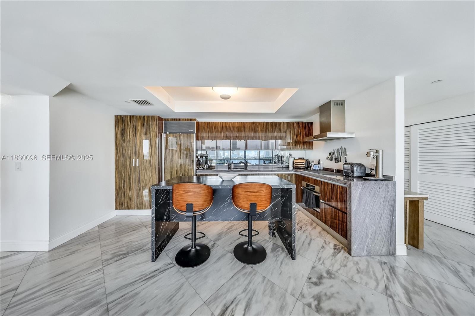 1000 Venetian Way 708, Miami, FL 33139 photo 4