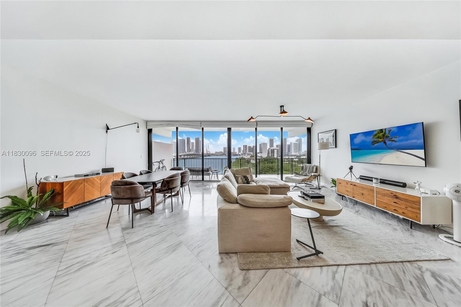 1000 Venetian Way 708, Miami, FL 33139 photo 5