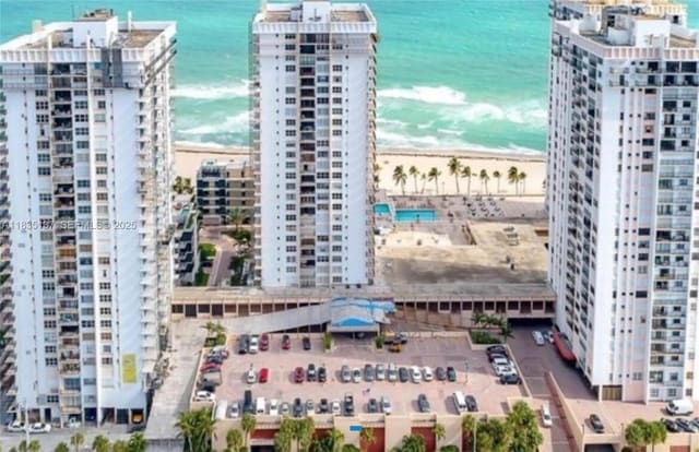 2101 S Ocean Drive 507, sold in Quadomain Tower I And Iv, Hollywood, FL