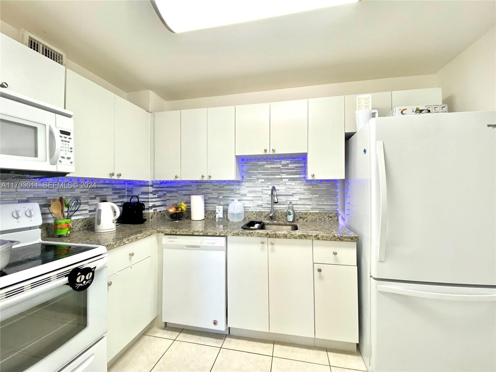 401 Golden Isles Drive 505 — photo 2