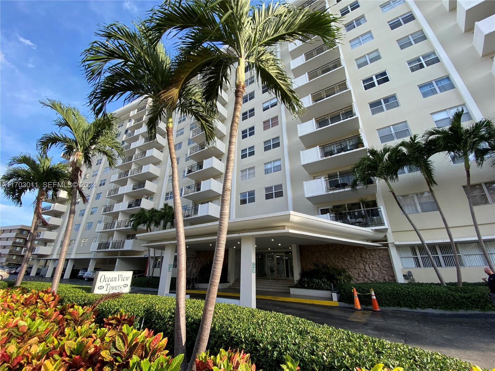 401 Golden Isles Drive 505, Hallandale Beach, FL 33009 photo 23