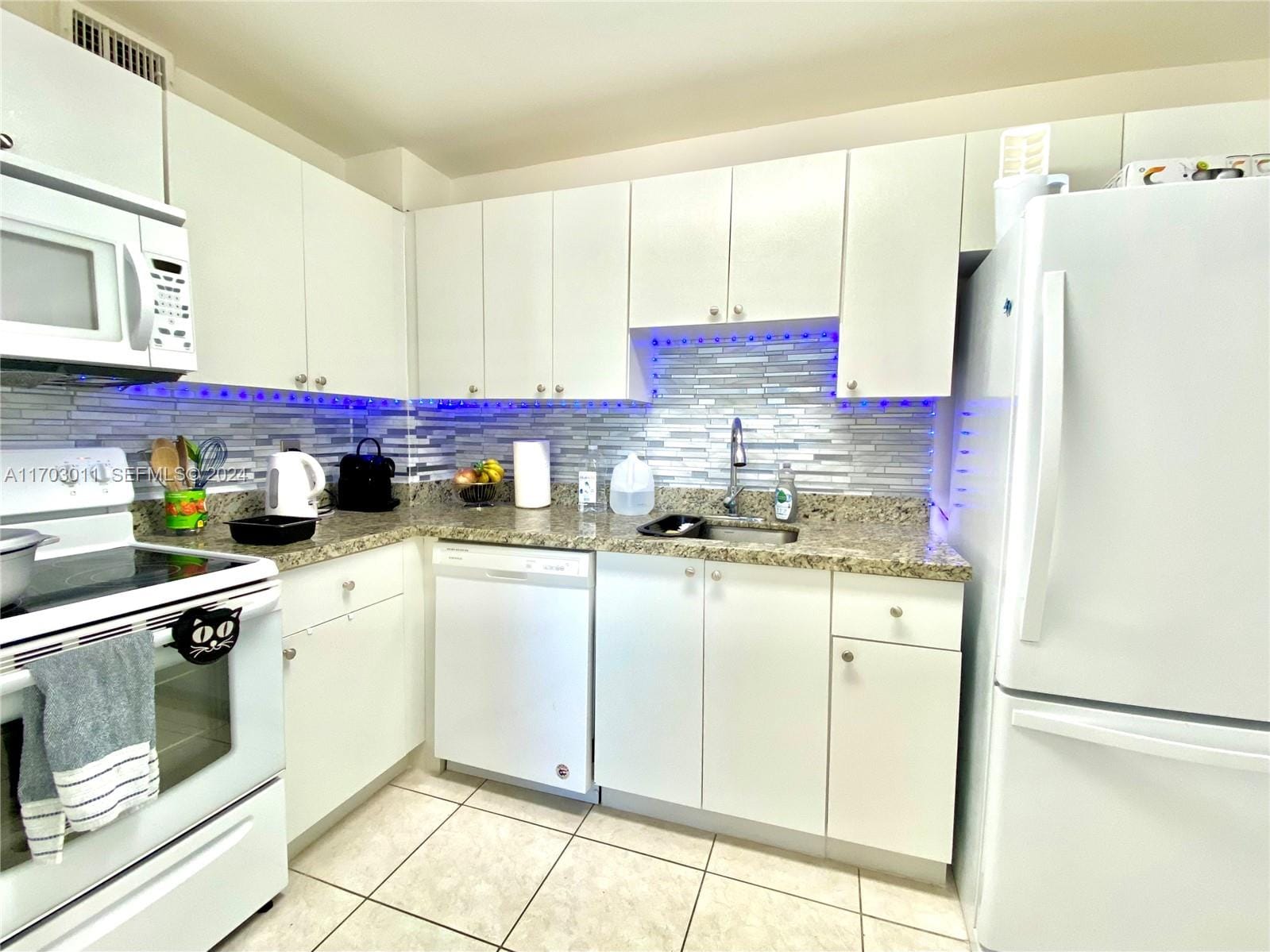 401 Golden Isles Drive 505 — photo 9