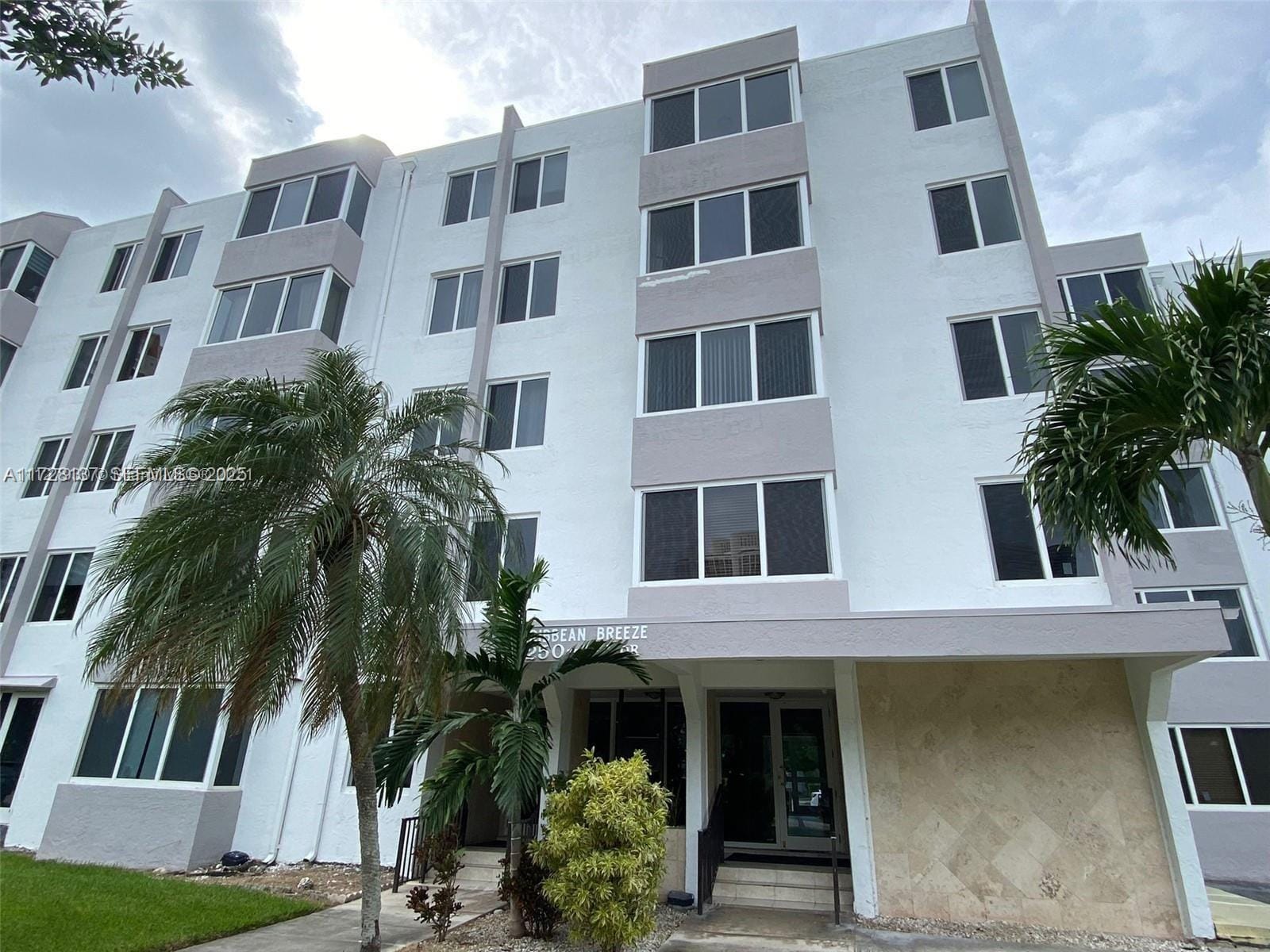 250 180th Drive 455, Sunny Isles Beach, FL 33160 photo 23