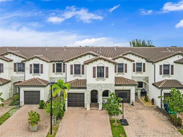 12767 SW 230th Terrace 12767, sold in D & B Subdivision, Miami, FL