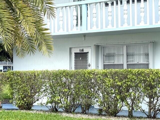120 Dorchester F, sold in Dorchester Condo, West Palm Beach, FL