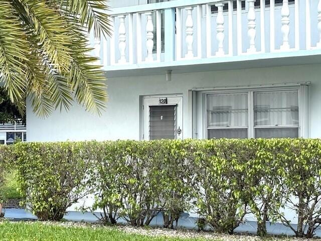 120 Dorchester F, West Palm Beach, FL 33417