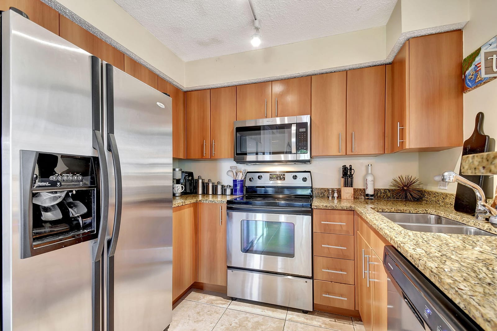 1215 Crystal Way B — photo 12