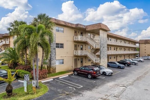 5181 W Oakland Park Boulevard 103, sold in Quinsana Gardens, Lauderdale Lakes, FL