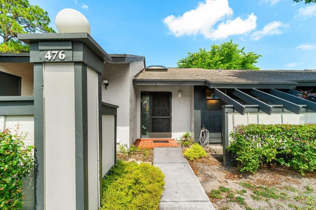 476 Lynbrook Court, sold in Strathmore Gate West Unit 2, Royal Palm Beach, FL