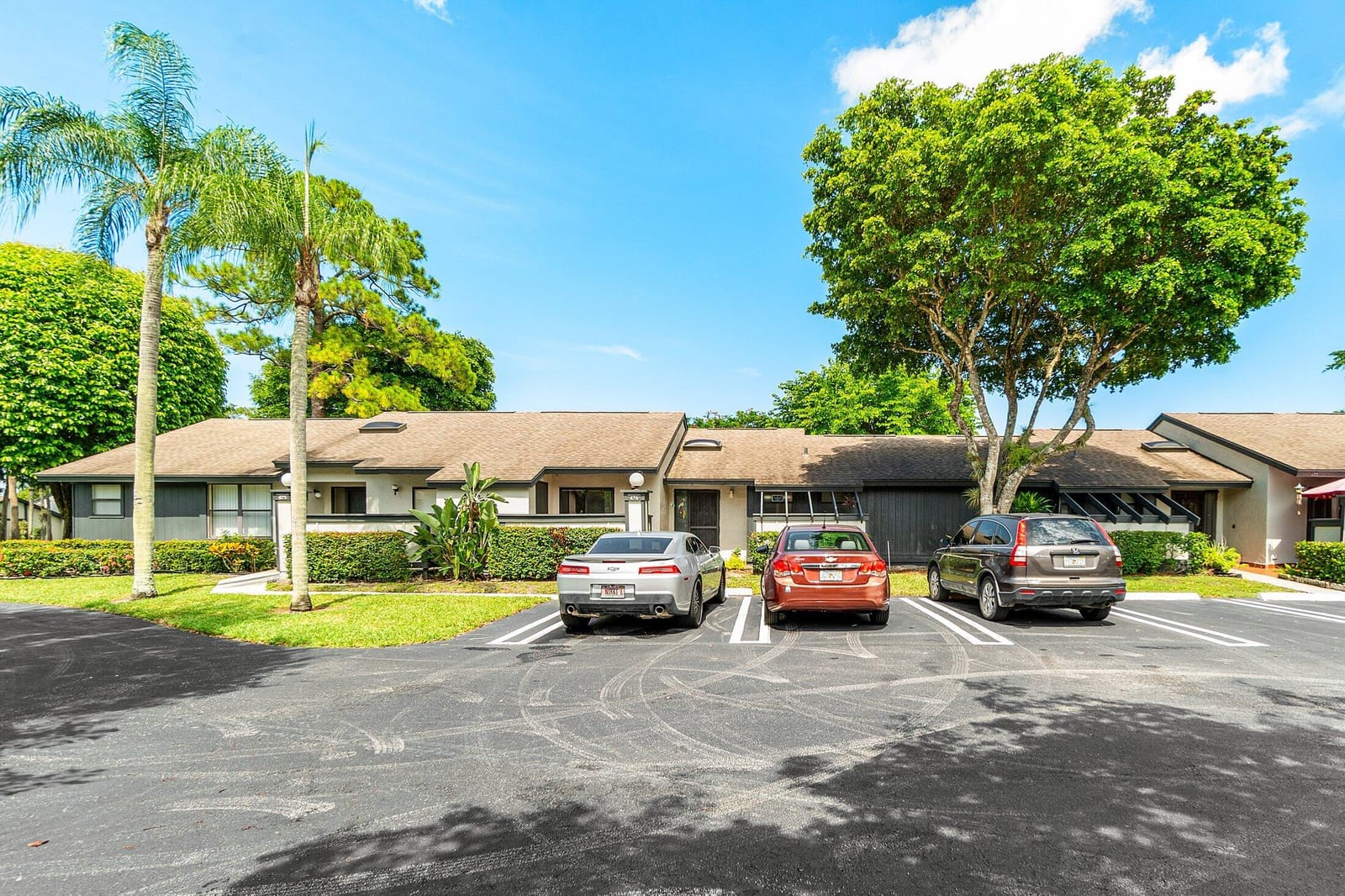 476 Lynbrook Court, Royal Palm Beach, FL 33411 photo 2