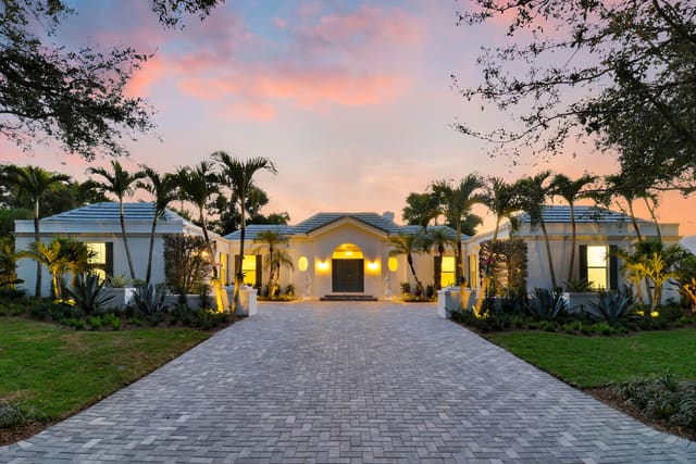 18397 SE Heritage Drive, Tequesta, FL 33469