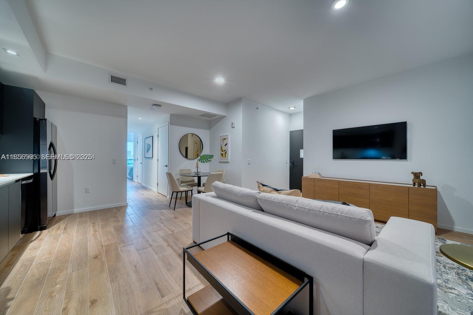 398 NE 5th Street 4415, Miami, FL 33132 photo 10