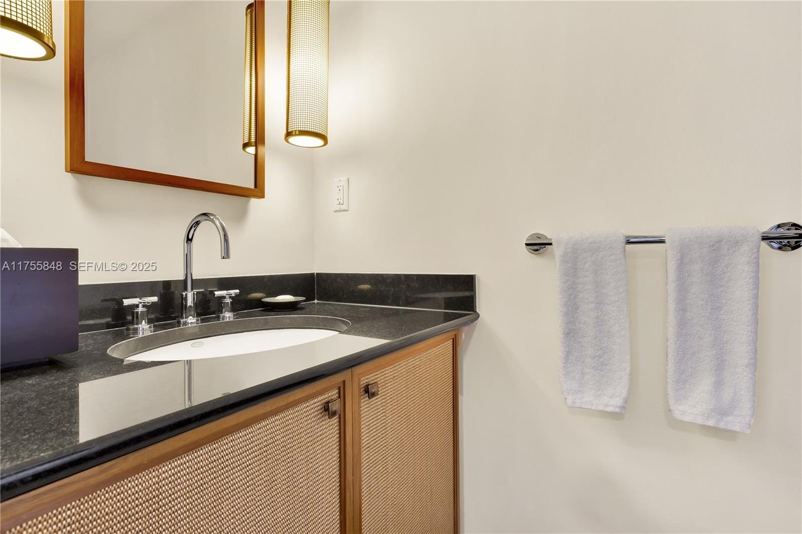 101 20 1803/5, Miami Beach, FL 33139 photo 15