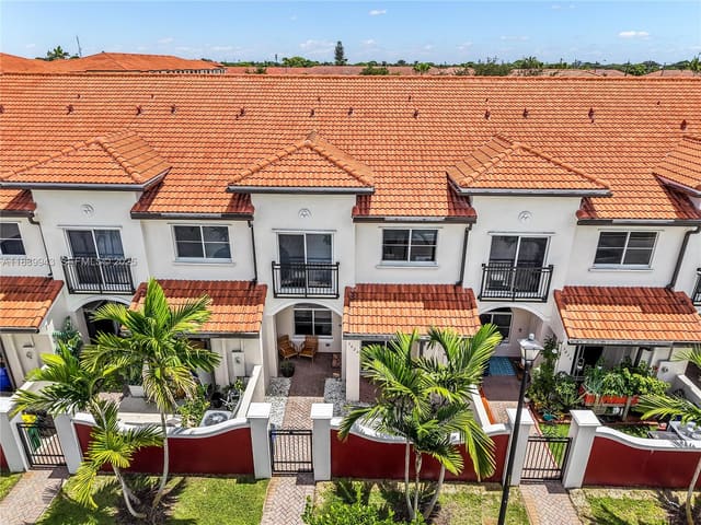 3624 NW 30th Place, sold in Edc Associates Plat, Lauderdale Lakes, FL