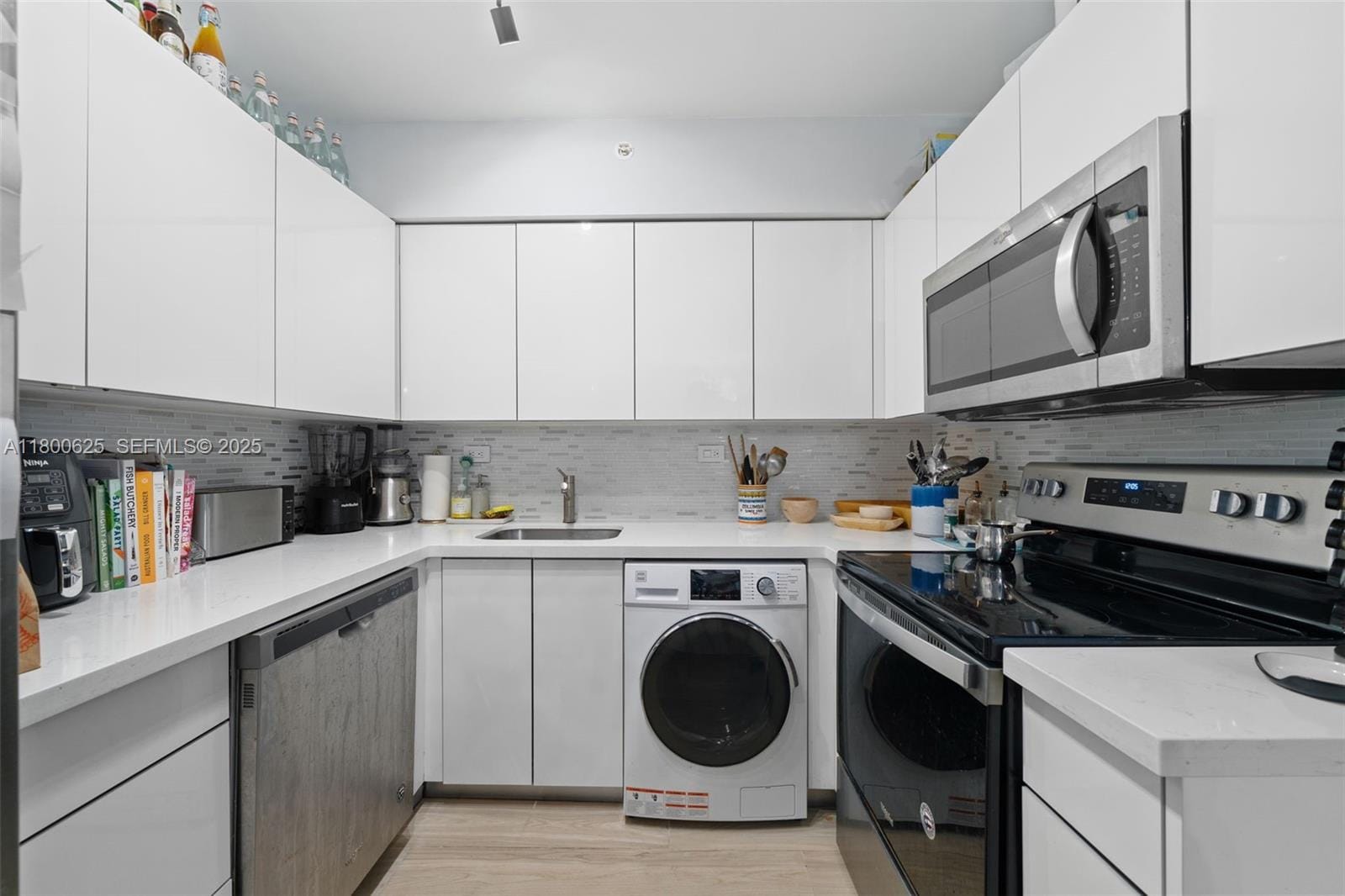 1500 Bay Road 648S, Miami Beach, FL 33139 photo 11