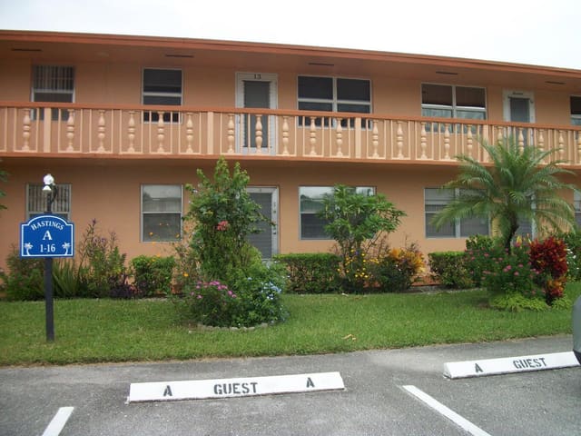5 Hastings A, sold in Hastings Condos, West Palm Beach, FL