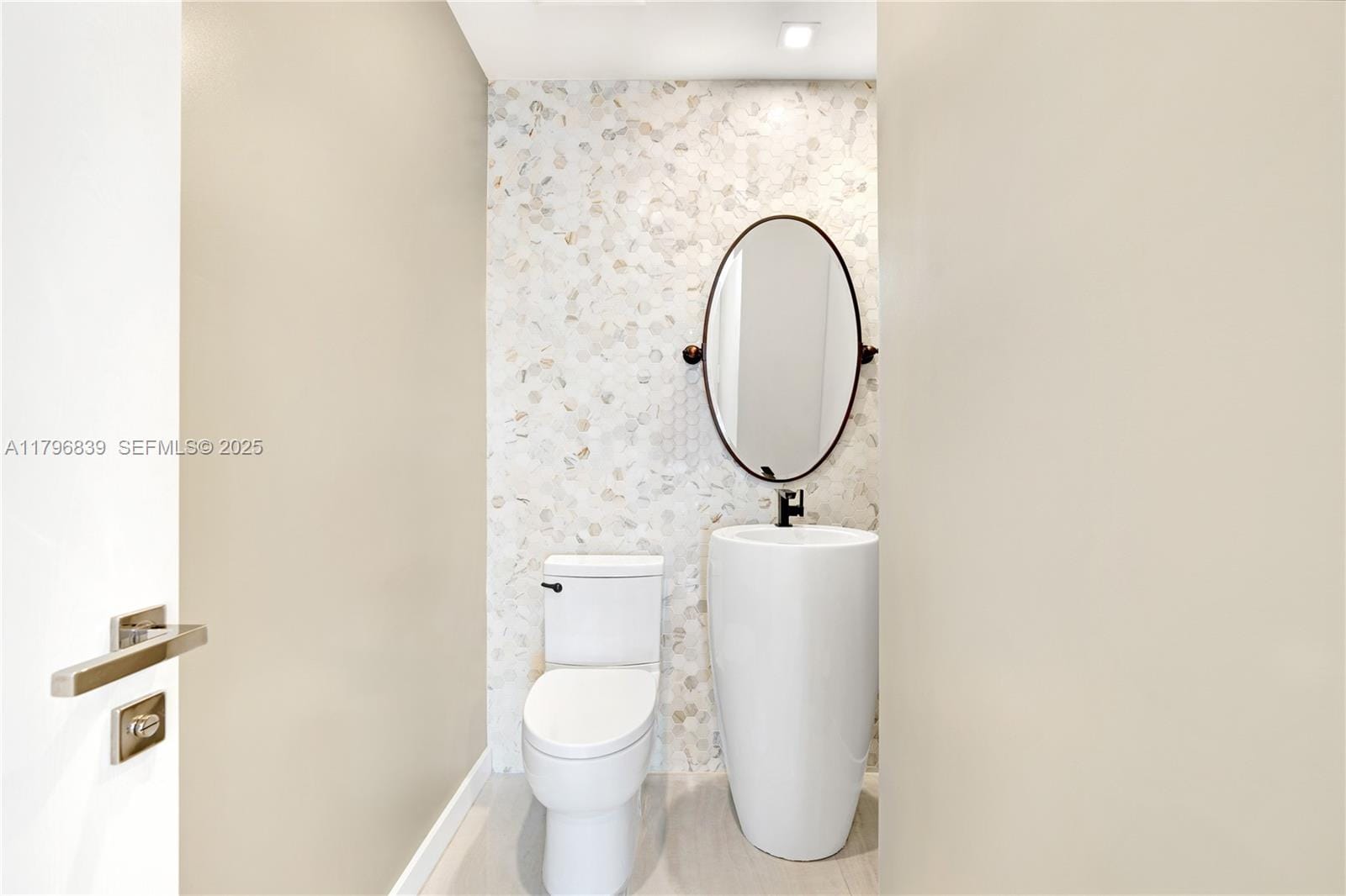 100 S Pointe Drive 903, Miami Beach, FL 33139 photo 9