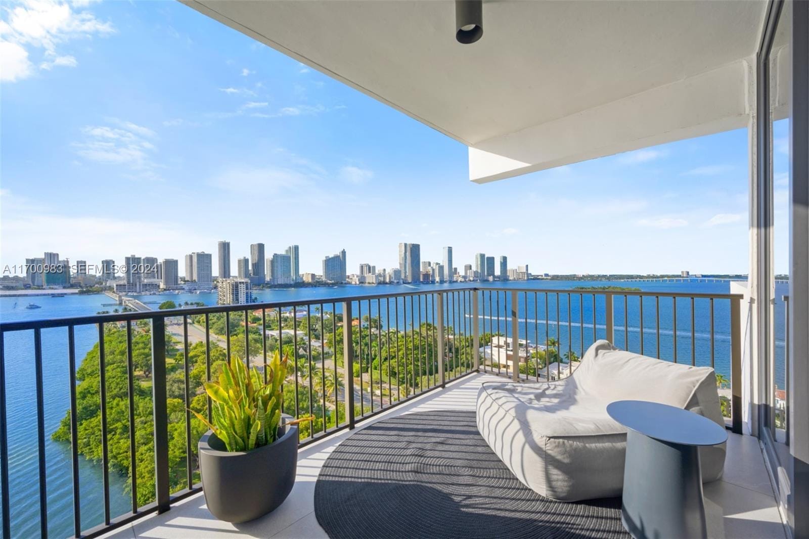 1000 Venetian Way 1408, Miami, FL 33139 photo 21