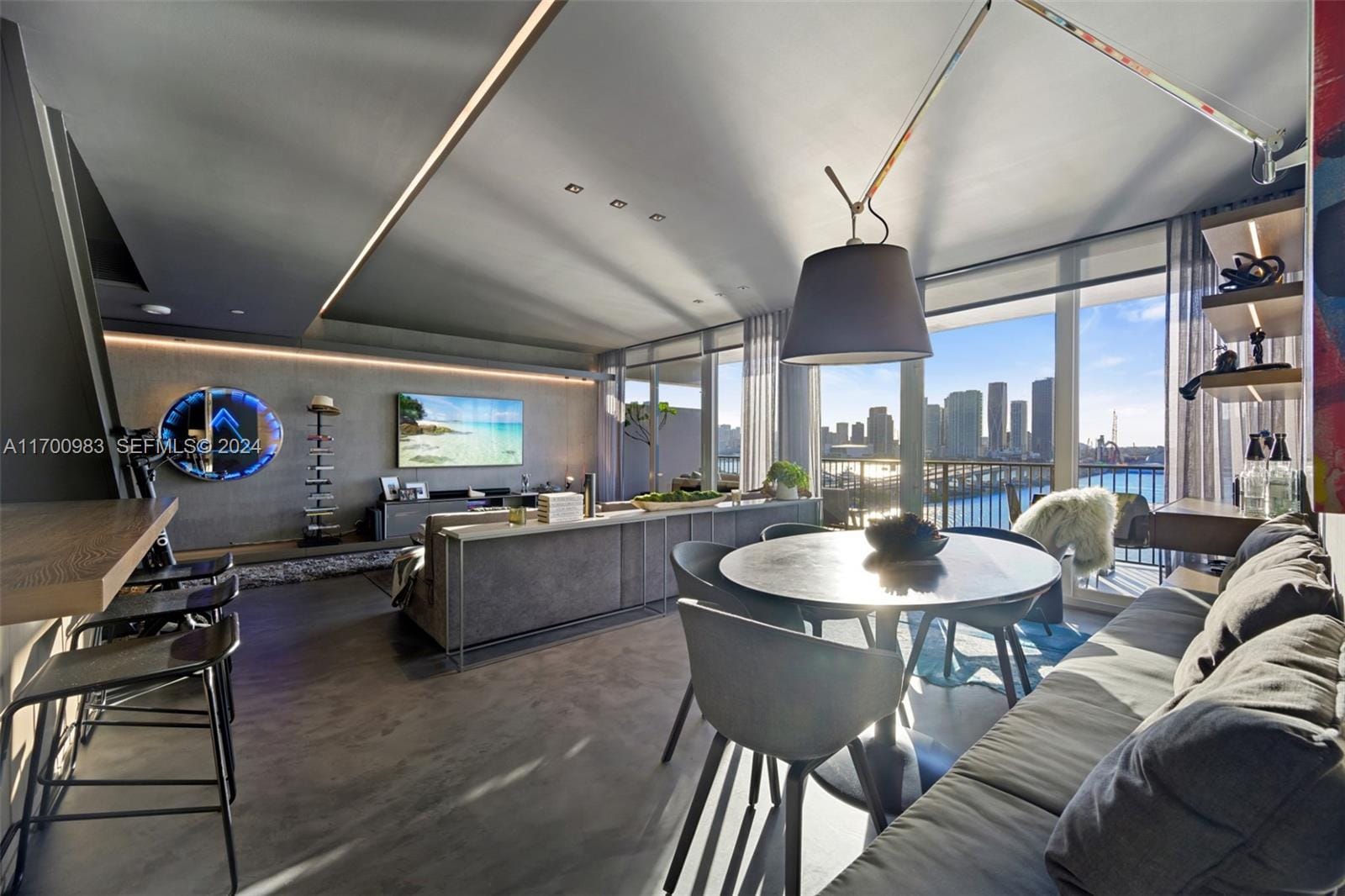 1000 Venetian Way 1408, Miami, FL 33139 photo 4