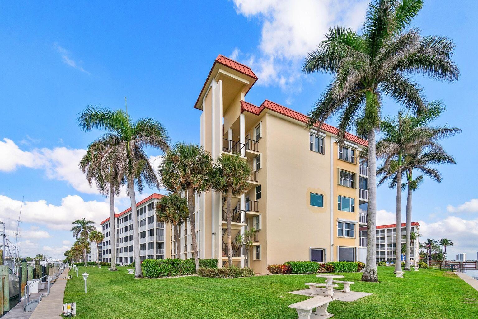 100 Paradise Harbour Boulevard 208, North Palm Beach, FL 33408 photo 21