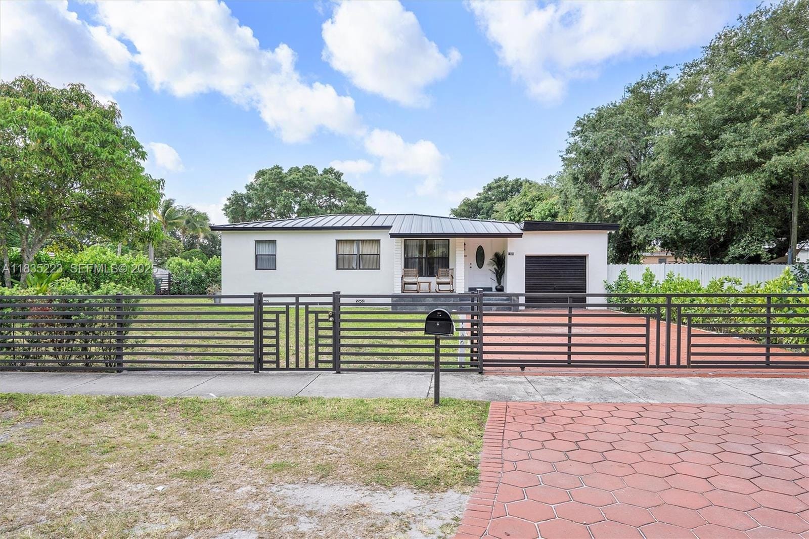 1100 NW 151st Street, Miami, FL 33169 photo 2