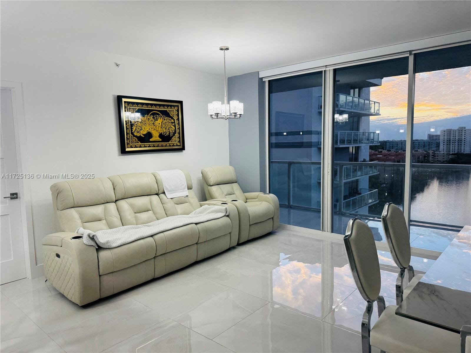 5085 NW 7th Street 1101, Miami, FL 33126 photo 3