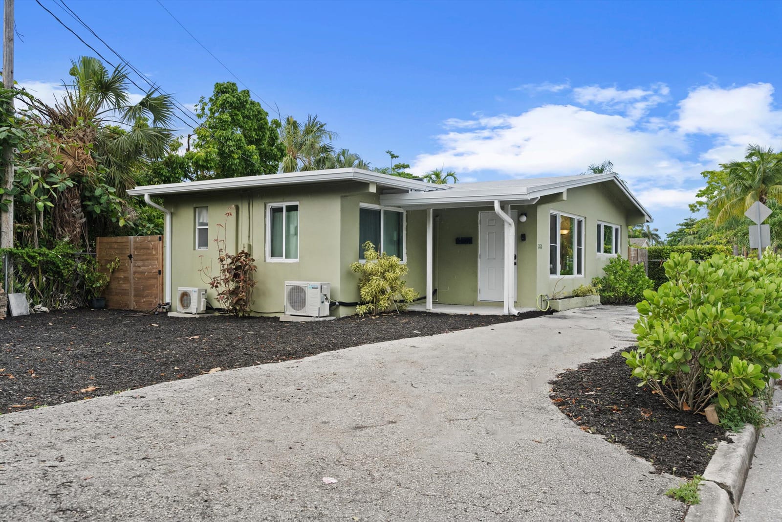 2121 Parker Avenue, West Palm Beach, FL 33401 photo 2