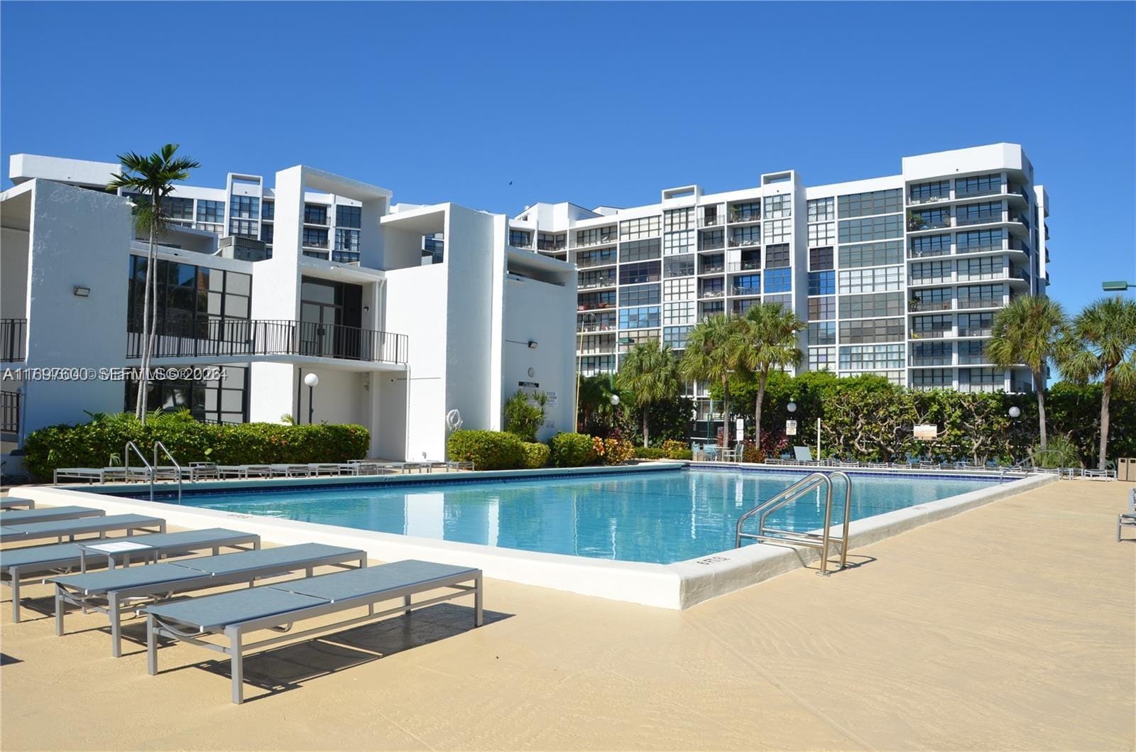 800 Parkview Drive 708, Hallandale Beach, FL 33009 photo 14