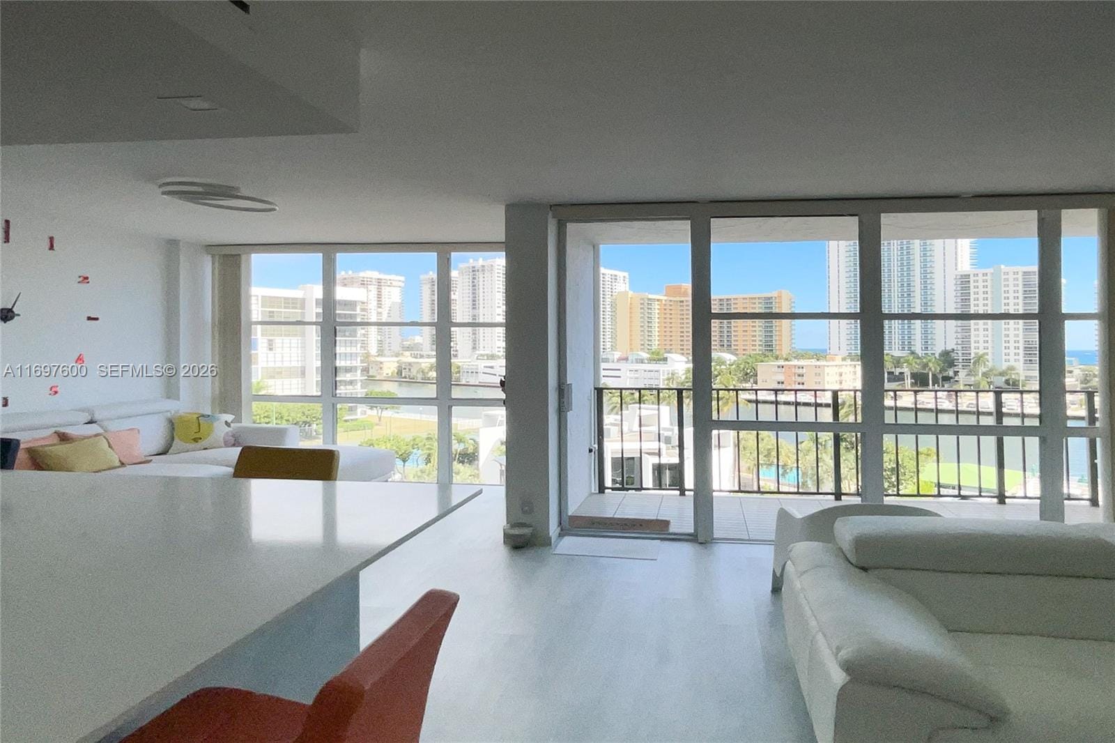 800 Parkview Drive 708 — photo 10