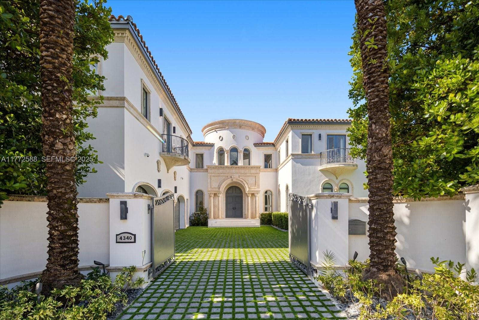 4340 N Bay Road, Miami Beach, FL 33140 photo 2
