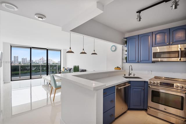 3675 N Country Club Drive 1705, sold in Aventura Eldorado Condo, Aventura, FL