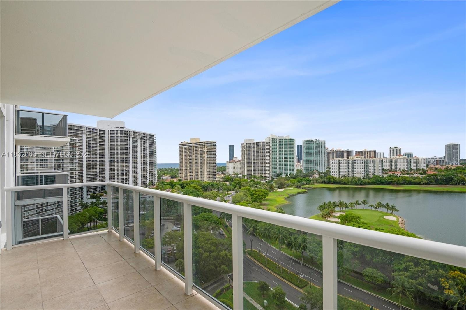3675 N Country Club Drive 1705, Aventura, FL 33180 photo 2