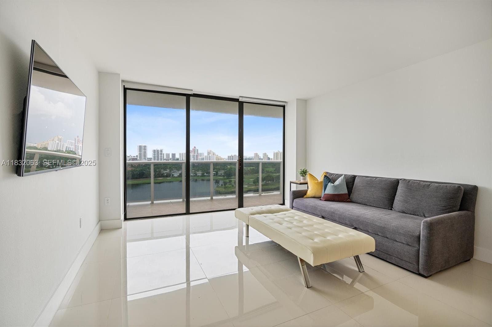 3675 N Country Club Drive 1705, Aventura, FL 33180 photo 7